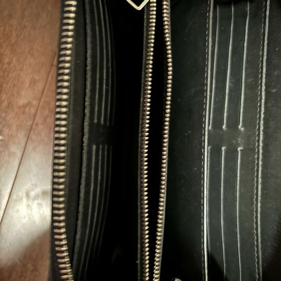 Louis Vuitton Limited edition rare handbag (wallet) perfect condition - Picture 4 of 10